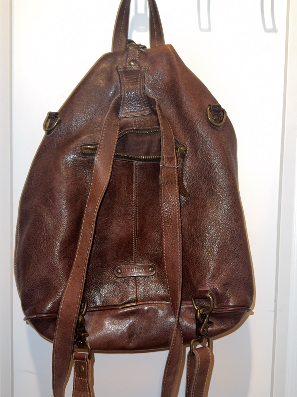 Premium Brown Leather Backpack - Classic Carry - Picture 5 of 7